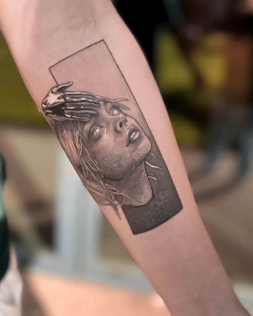 tatuaże tymczasowe tatuaż na ramieniu, tatuaże Kraków, studio tatuażu Kraków, tatuaż rękaw, cena tatuażu kraków.